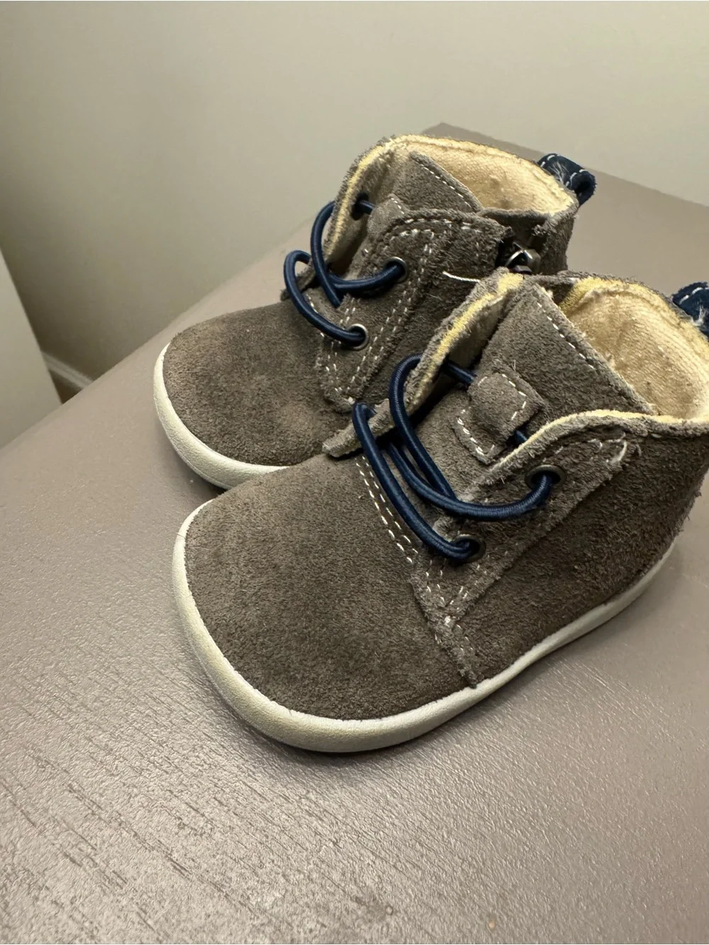 UGG Baby/Toddler Suede Ankle Boots in Gray with Navy Laces